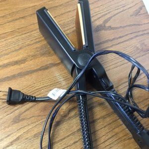 Conair Ceramic Flat Iron